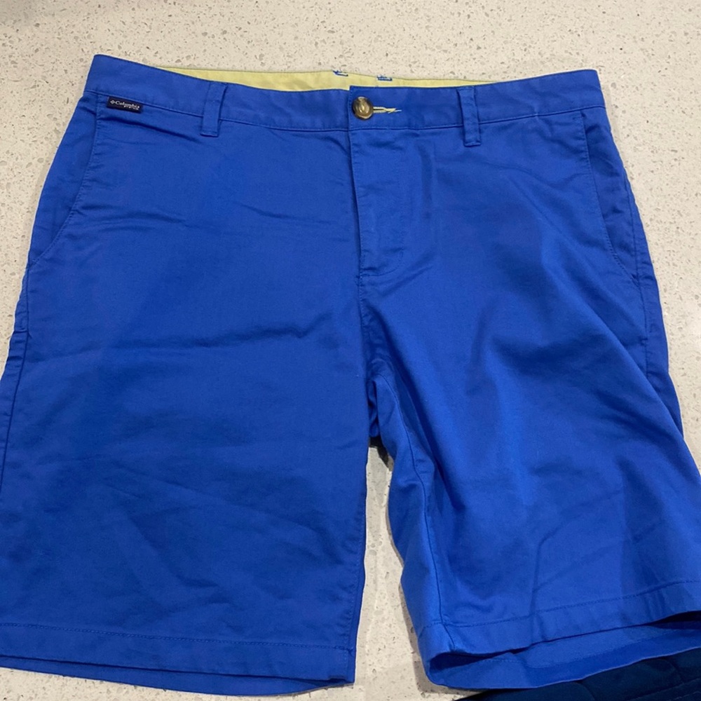 Columbia shorts